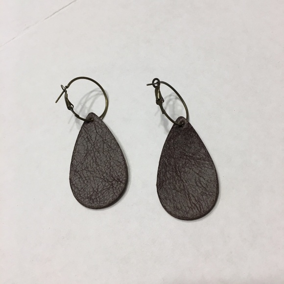 Upcycled Leather Earrings Inspired Design - Picture 4 of 5